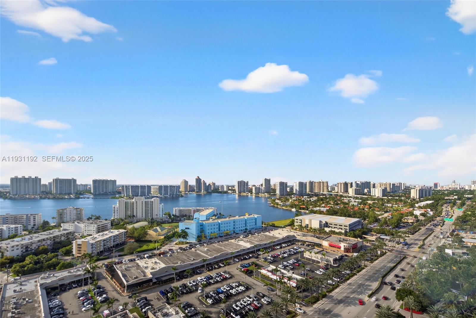 TRUMP INTERNATIONAL SONES - Residential