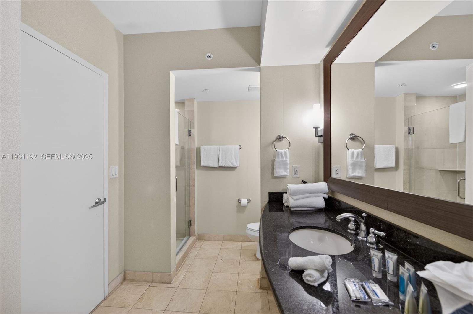 TRUMP INTERNATIONAL SONES - Residential