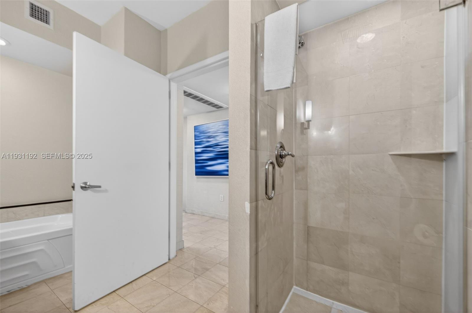 TRUMP INTERNATIONAL SONES - Residential