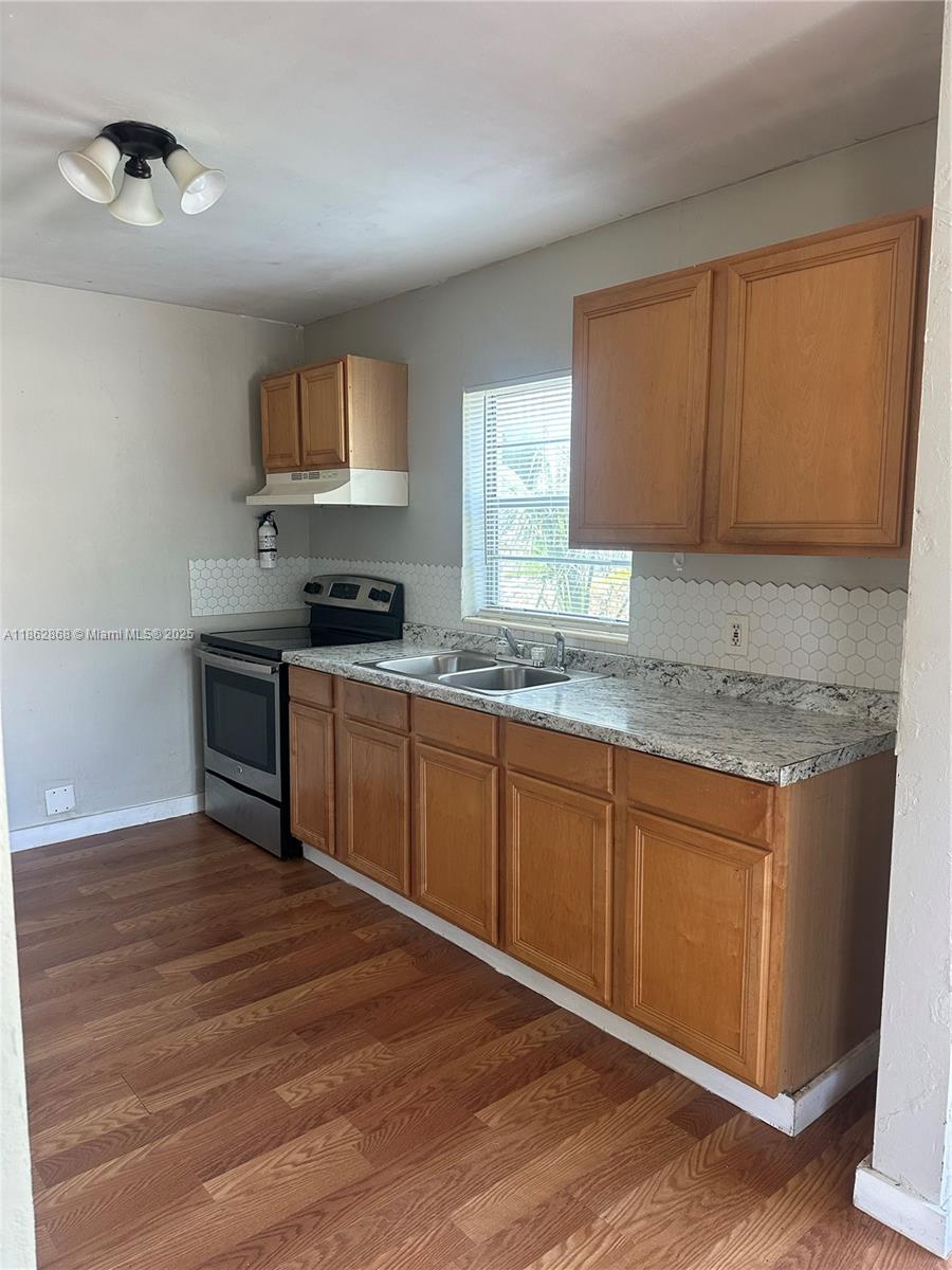 430 E TRINIDAD AVE