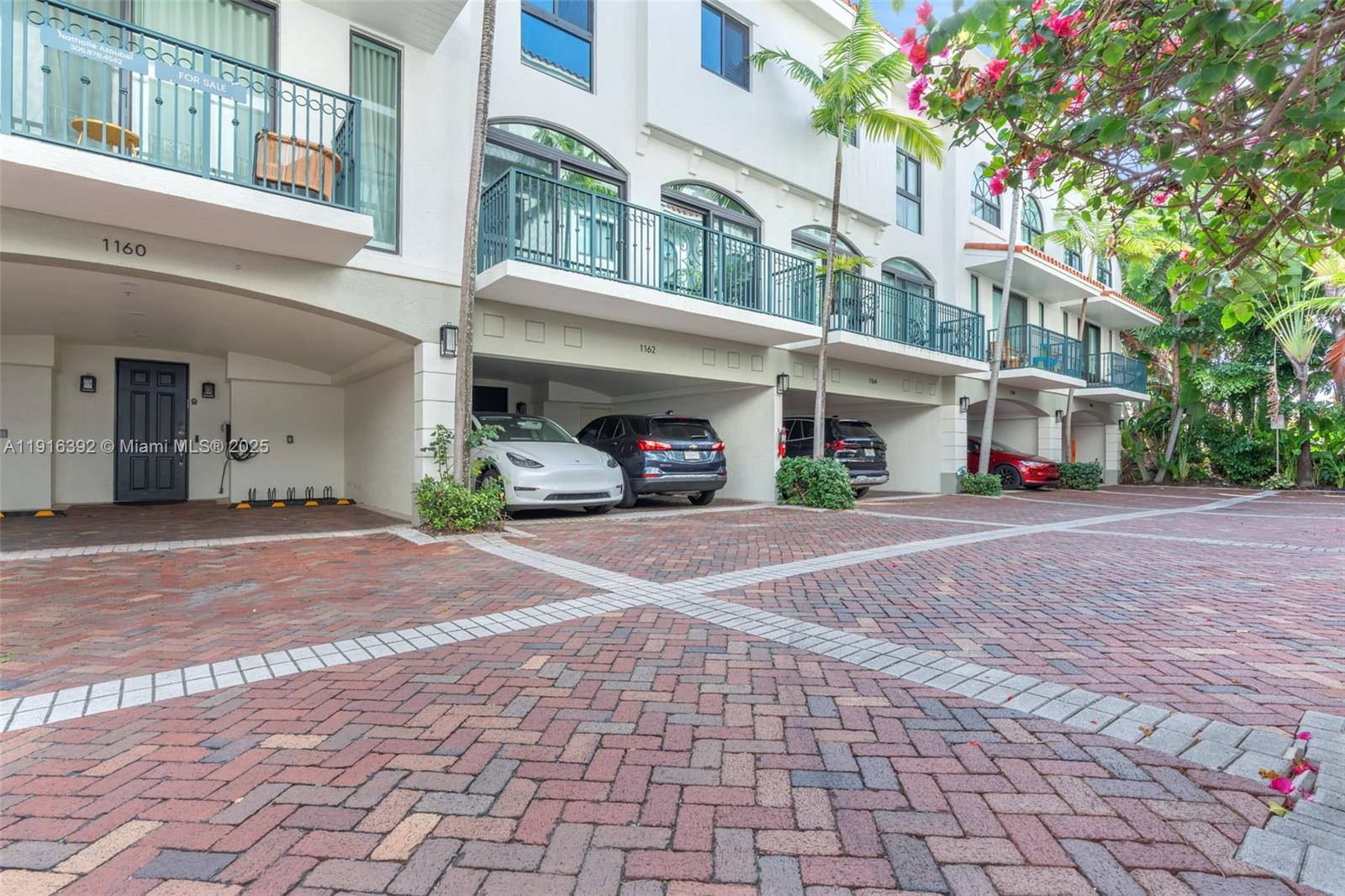 THE VILLAS AT BAY HARBOR - Residential