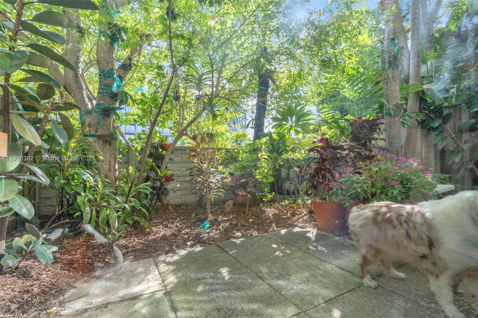 THE VILLAS AT BAY HARBOR - Residential