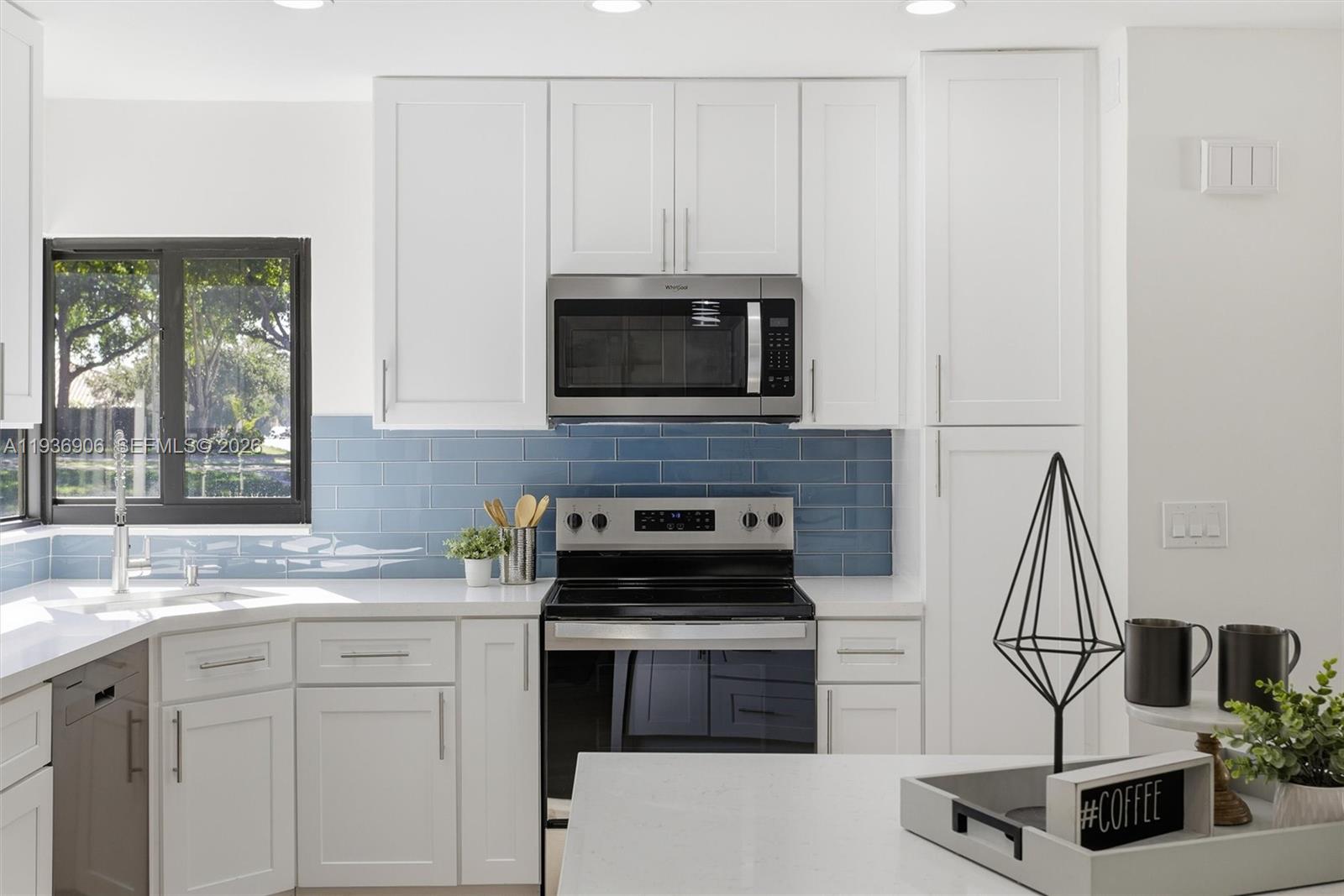 JACARANDA - Residential