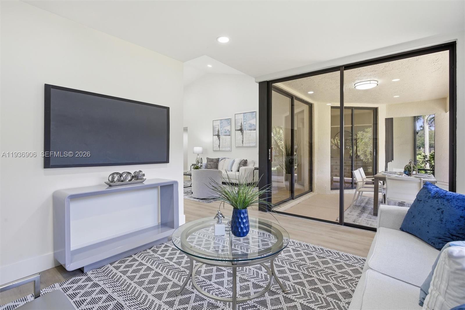 JACARANDA - Residential