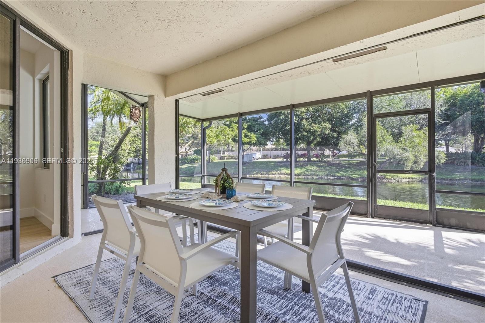 JACARANDA - Residential