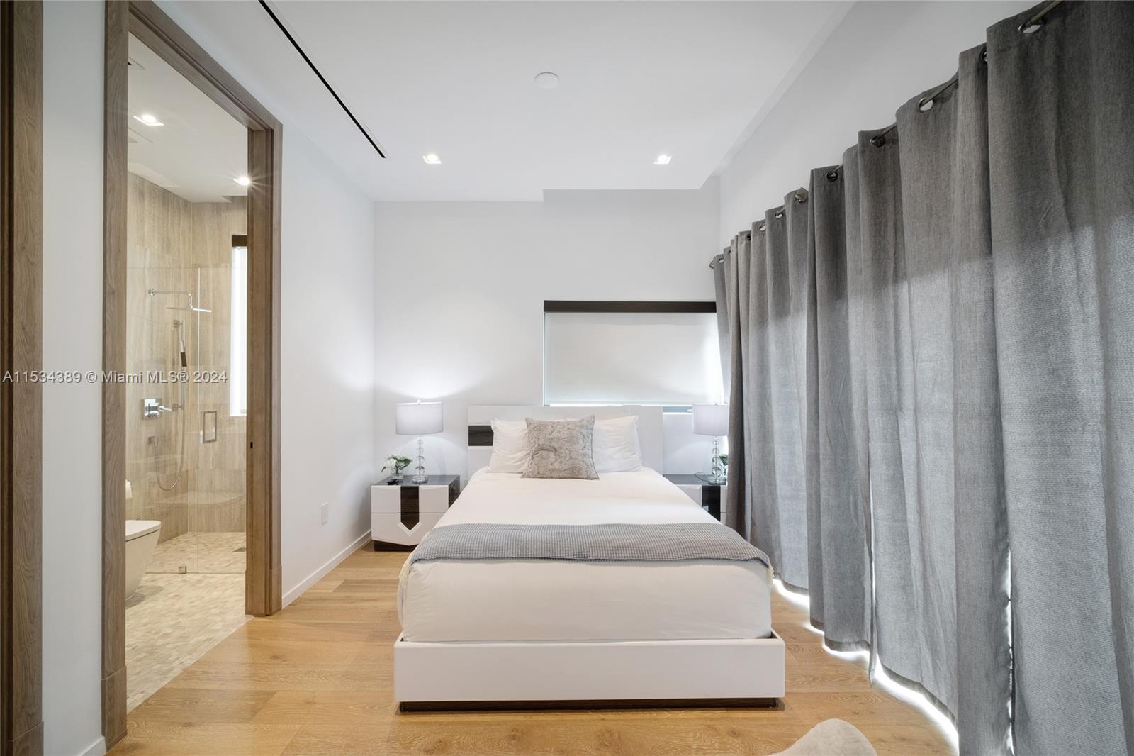 HOLLEMAN PARK - Residential