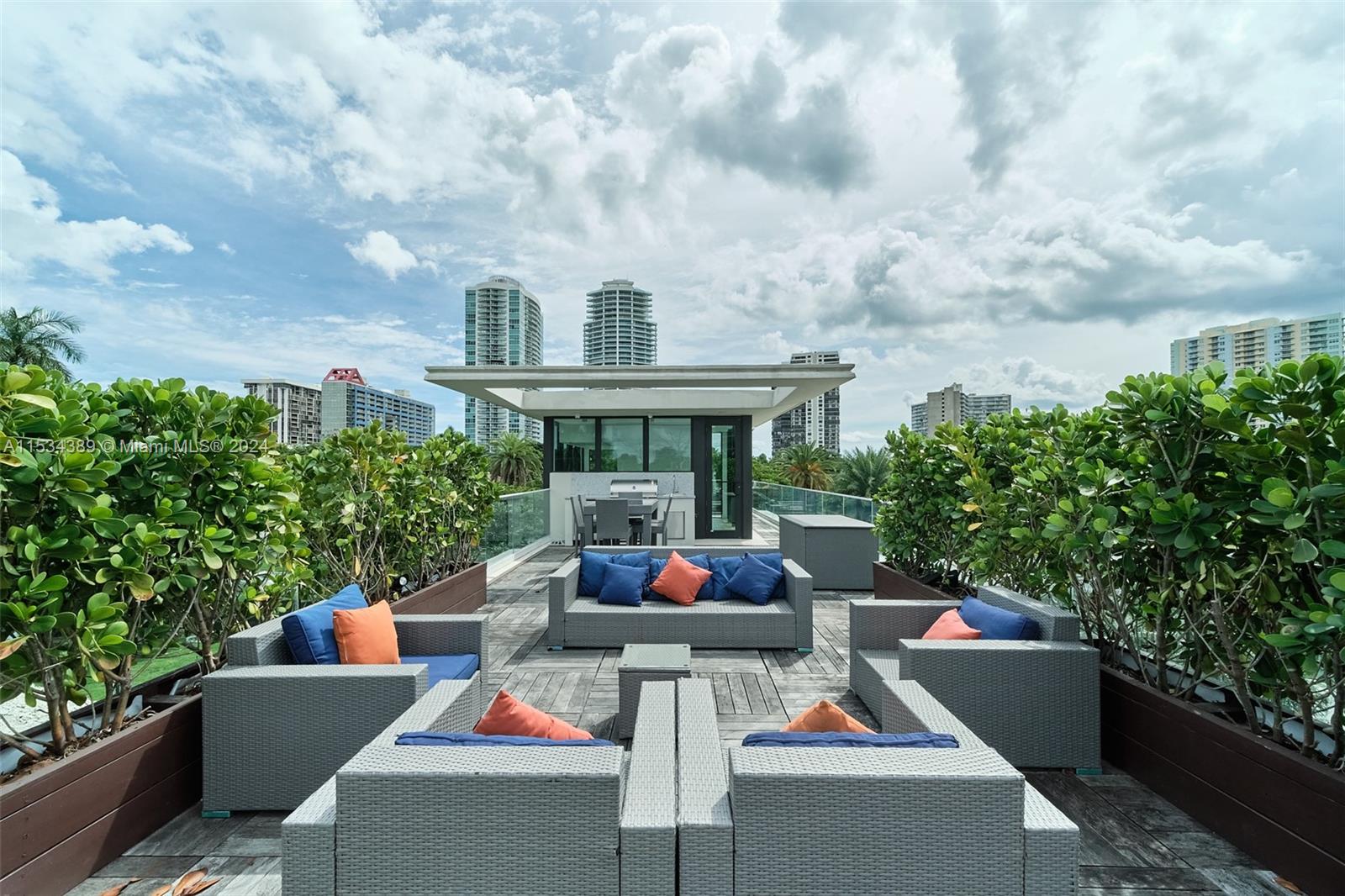 HOLLEMAN PARK - Residential