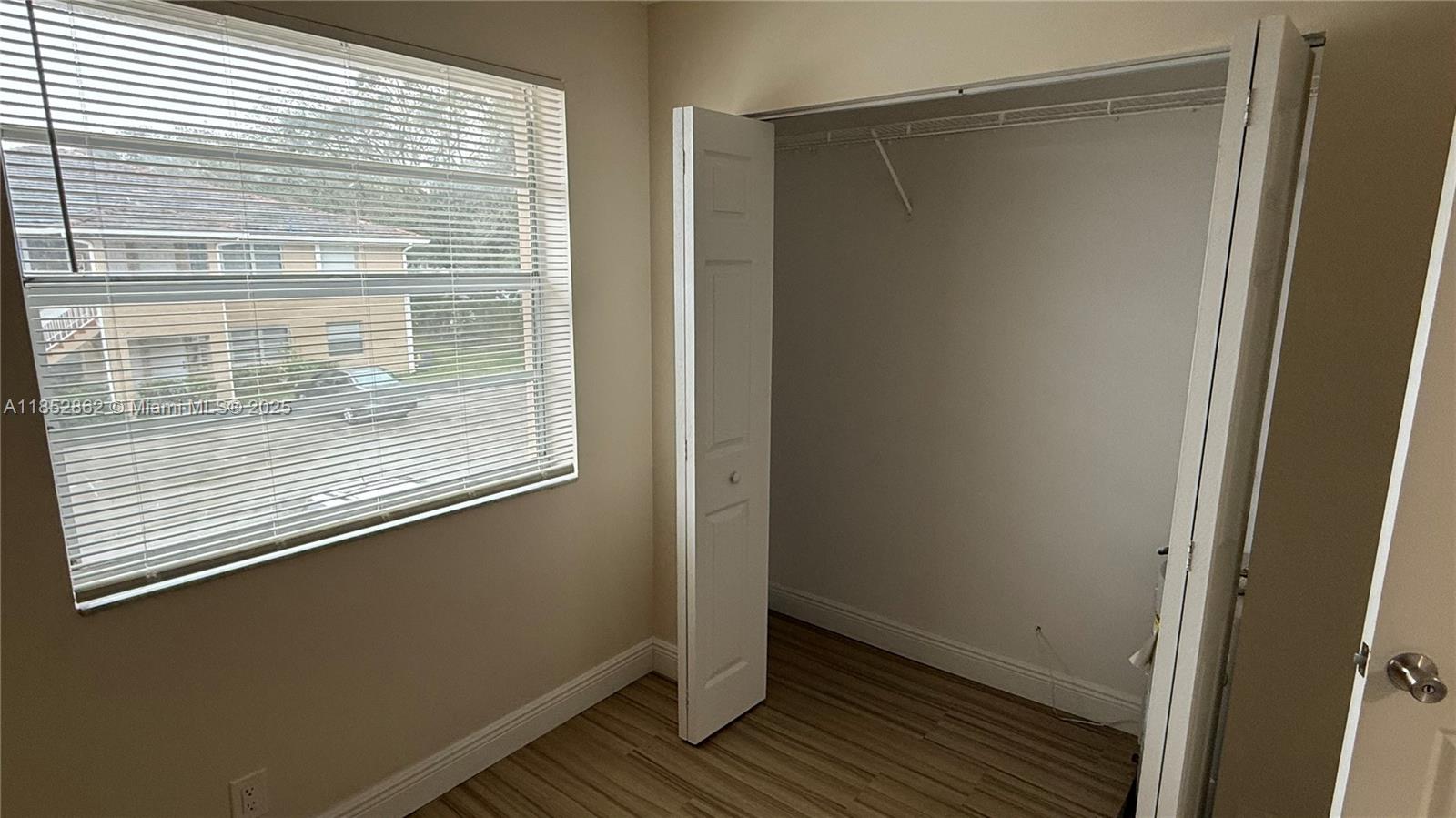 LAKEWOOD VILLAGE - Residential