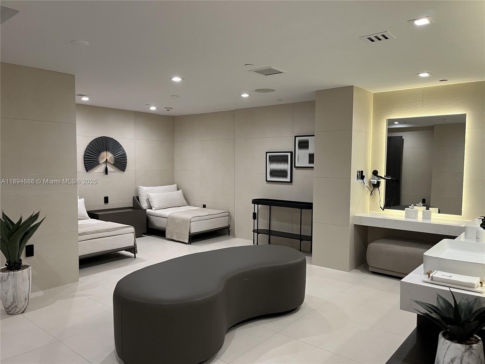 TDR TOWER II CONDO - Residential Lease