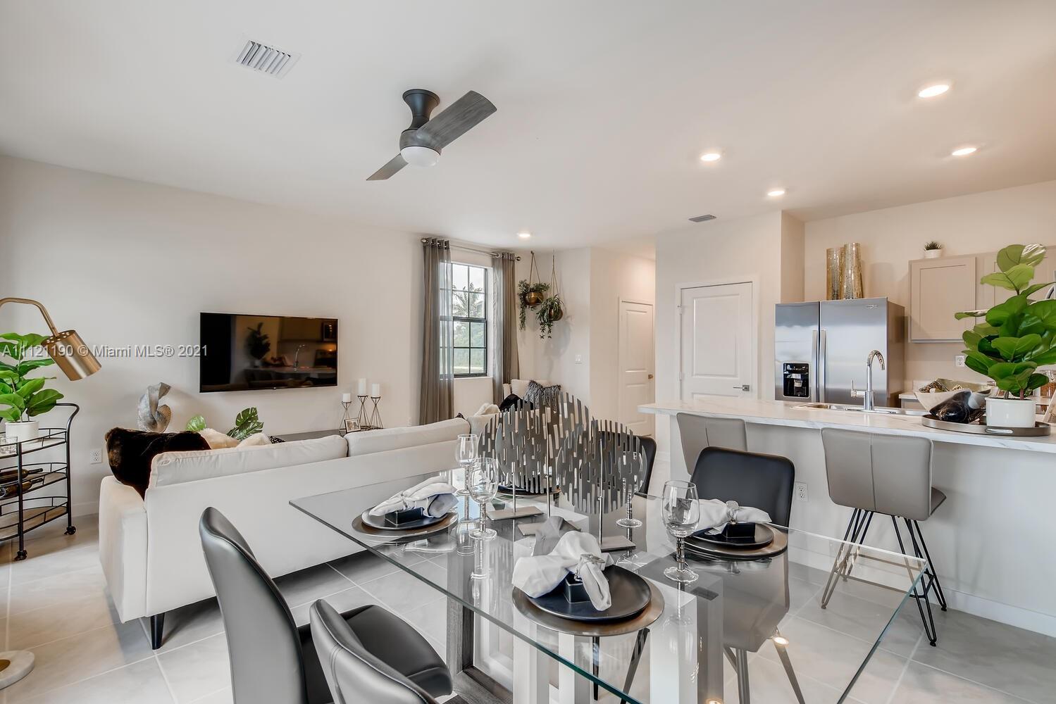 Regal Palm Square - Residential