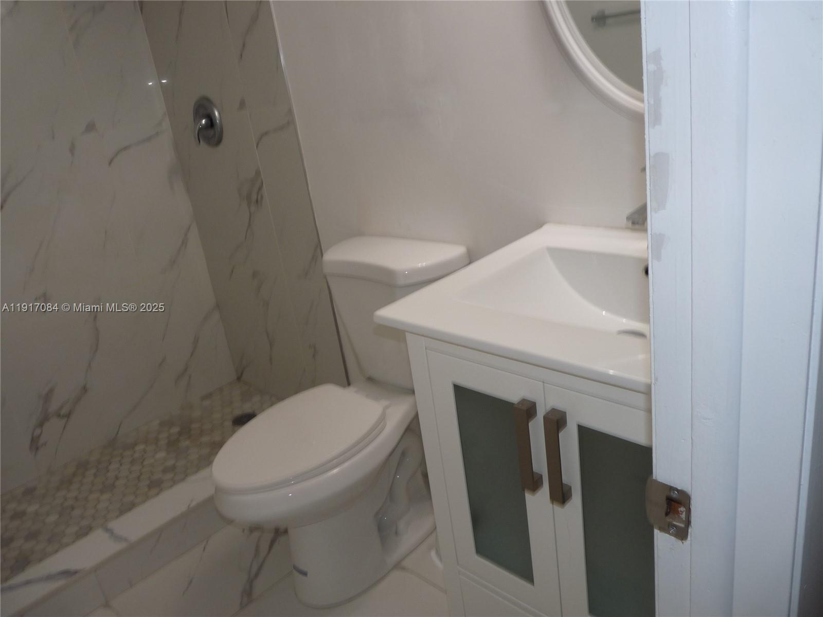 PROMENADE AT KENDALE LAKE - Residential Lease