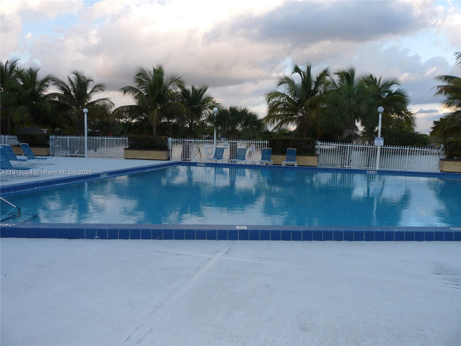 PROMENADE AT KENDALE LAKE - Residential Lease