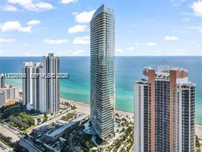 18975 Collins Ave 3504