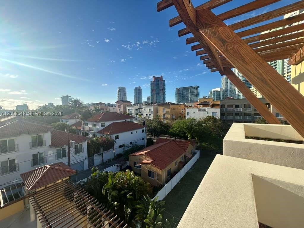 227 Michigan Ave 502