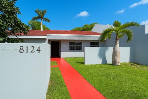 8124 SW 153rd Pl 8124 Miami FL 33193
