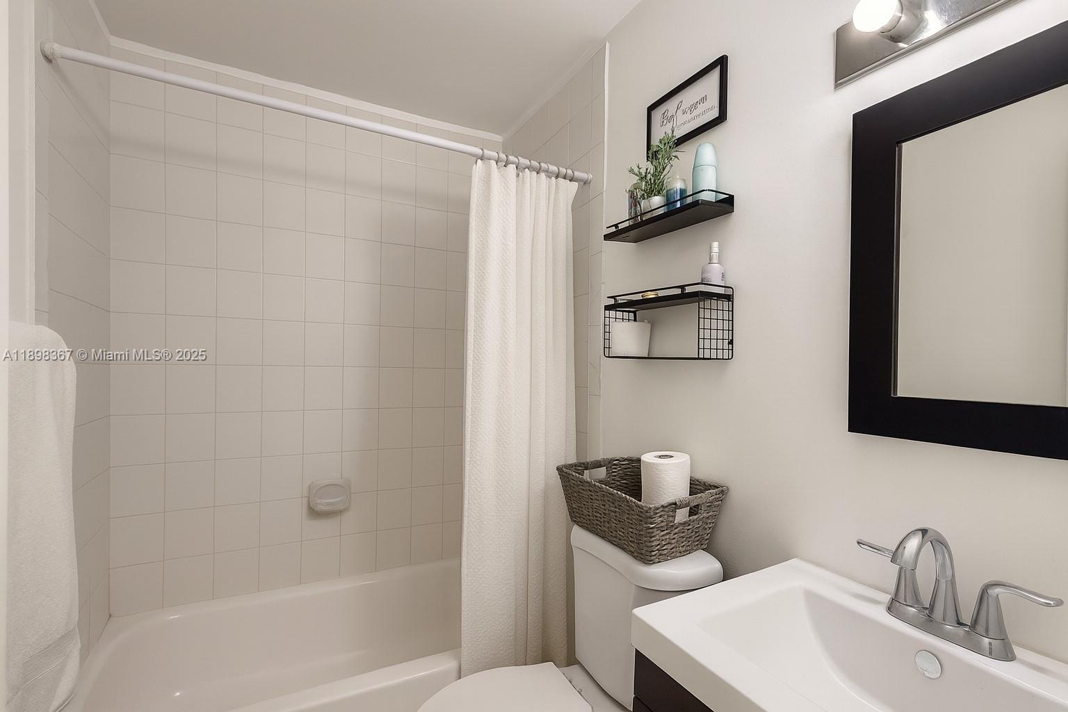 8124 SW 153rd Pl 8124