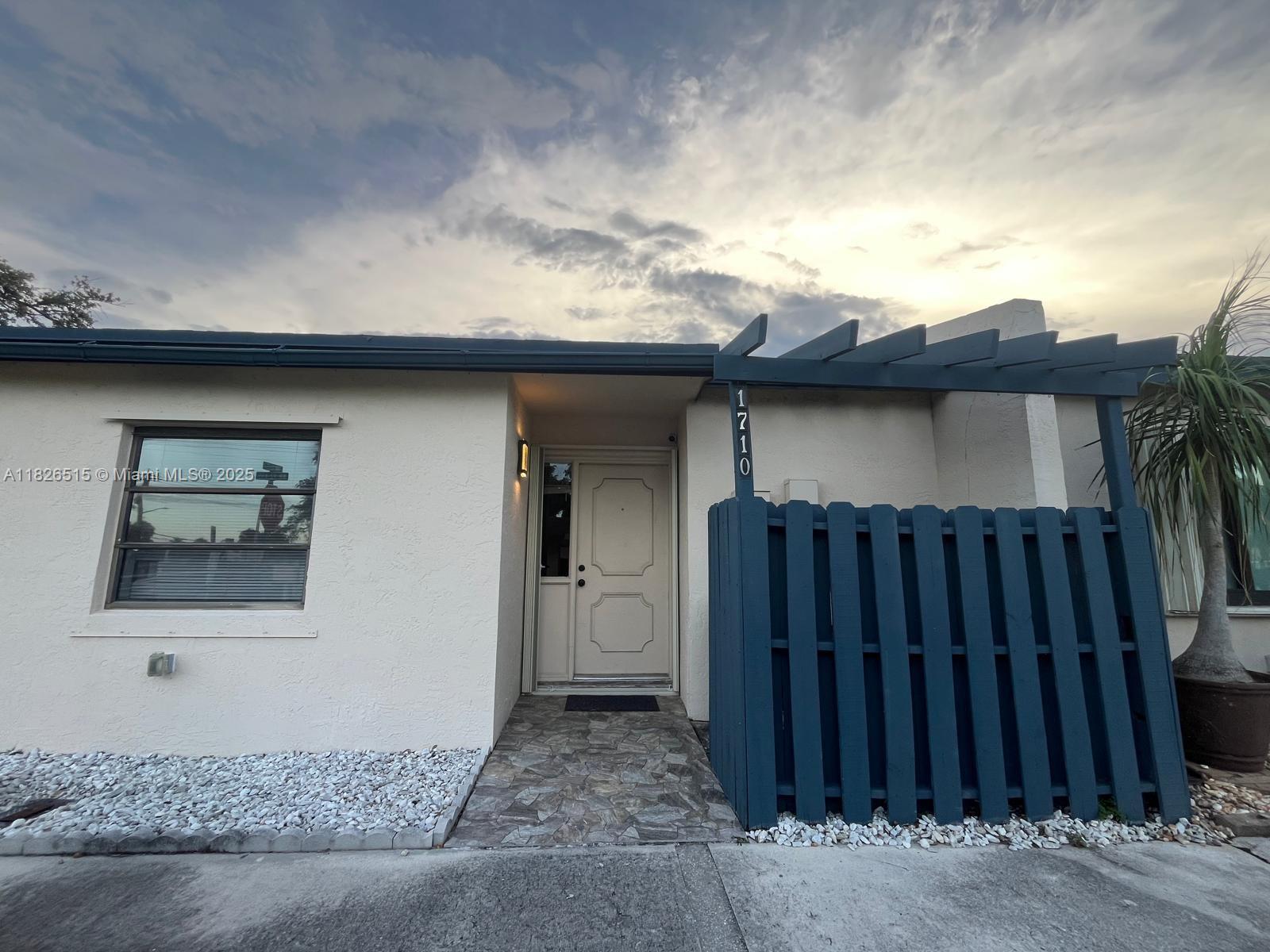 1710 NW 92nd Ave