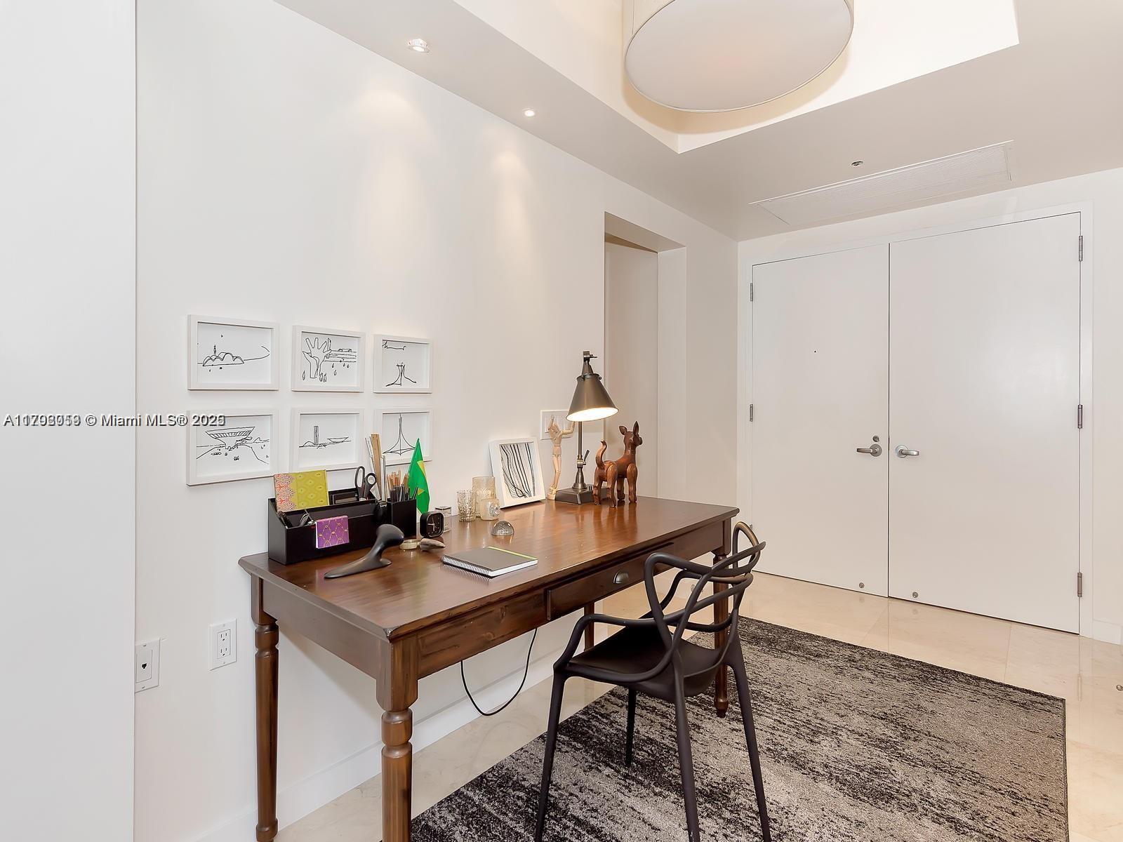 2711 S Ocean 1206