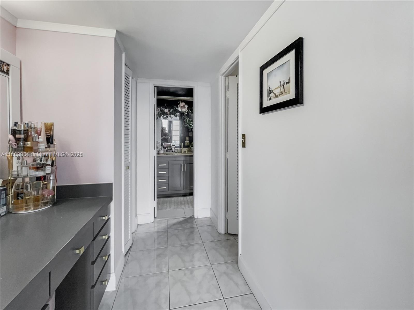 NO 21 PALM-AIRE COUNTRY C - Residential Lease