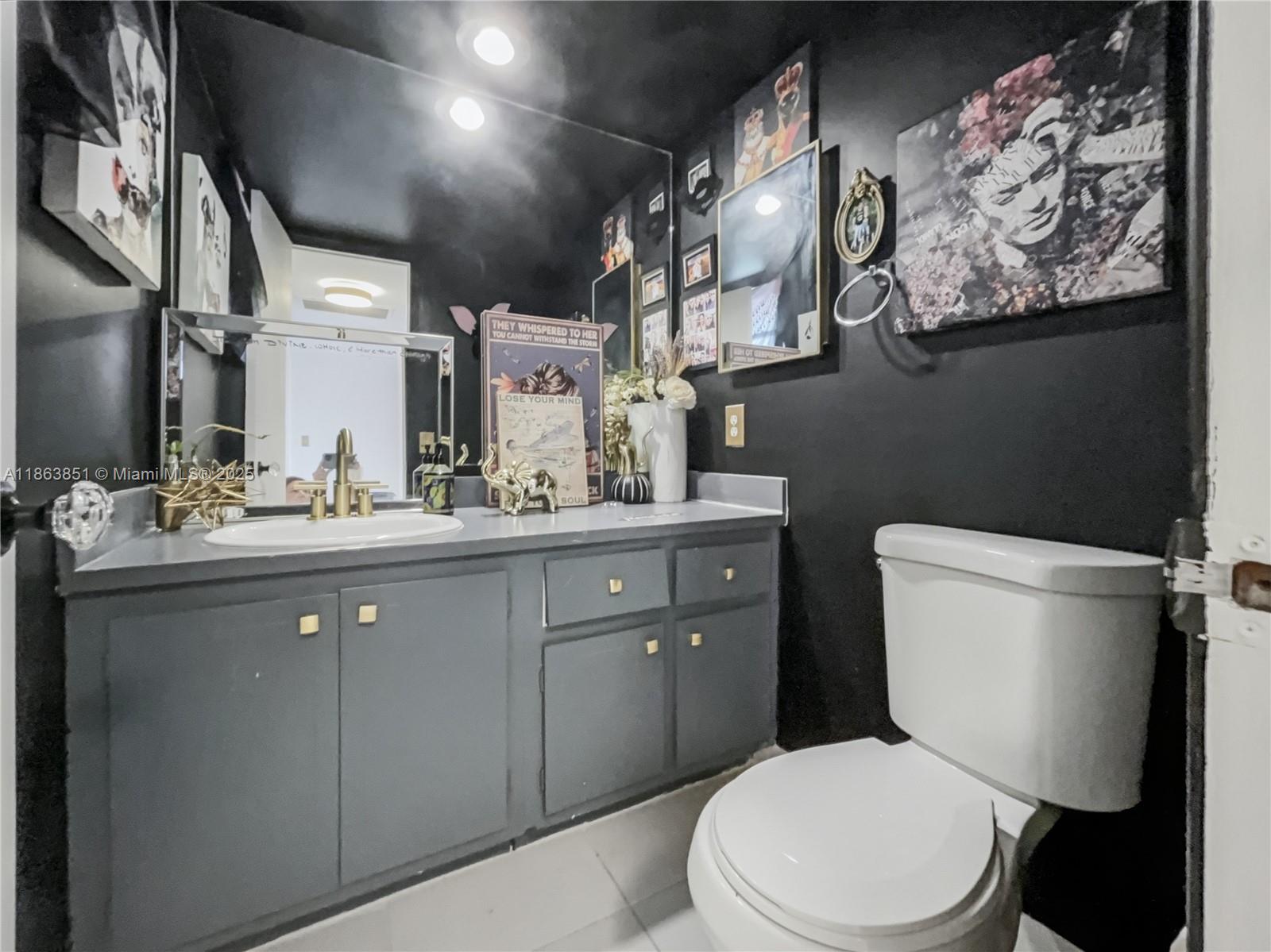 NO 21 PALM-AIRE COUNTRY C - Residential Lease