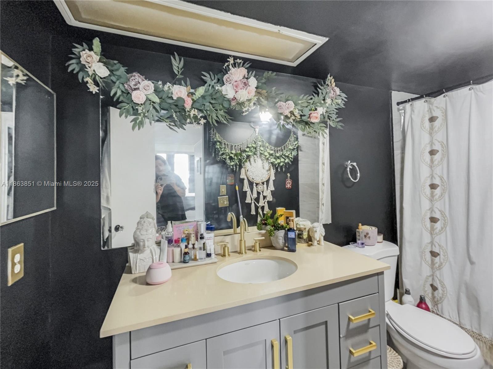 NO 21 PALM-AIRE COUNTRY C - Residential Lease