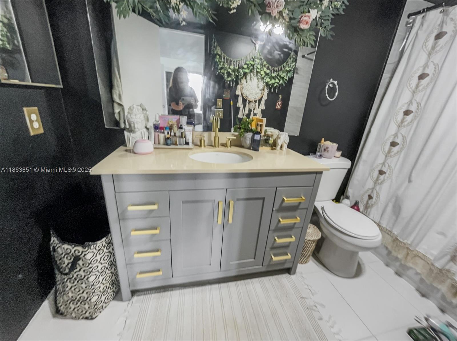 NO 21 PALM-AIRE COUNTRY C - Residential Lease