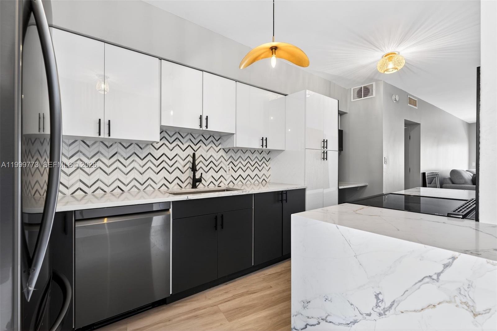 ISLANDER CO-OP - Residential