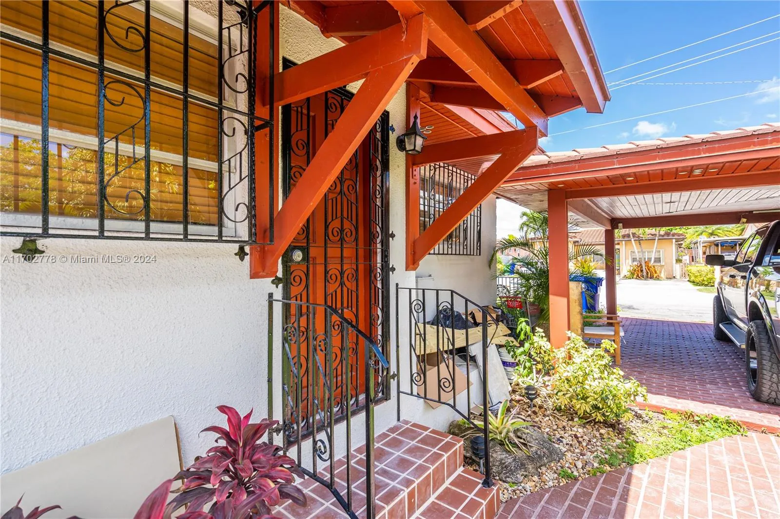 Miami, Florida 33145, United States, 2 Bedrooms Bedrooms, ,1 BathroomBathrooms,Residential,Active,29109