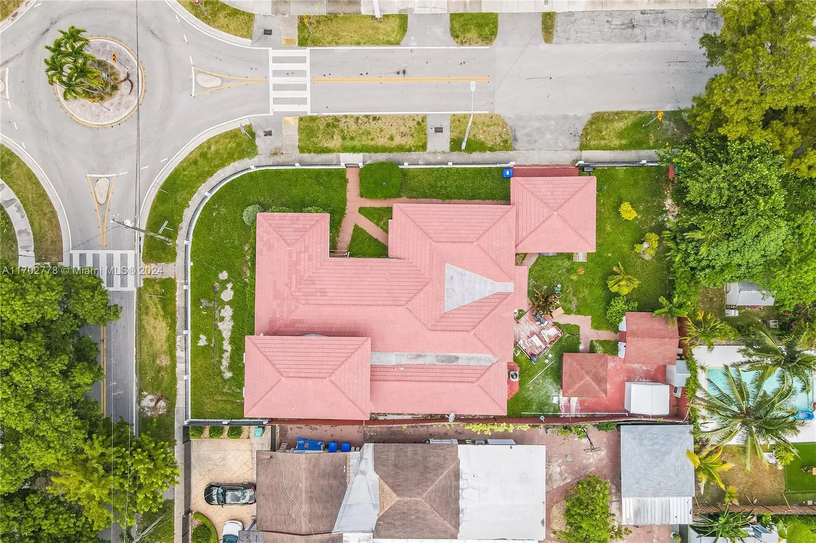 Miami, Florida 33145, United States, 2 Bedrooms Bedrooms, ,1 BathroomBathrooms,Residential,Active,29109