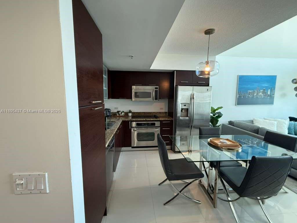 BRICKELL ON THE RIVER S T - Residential Lease
