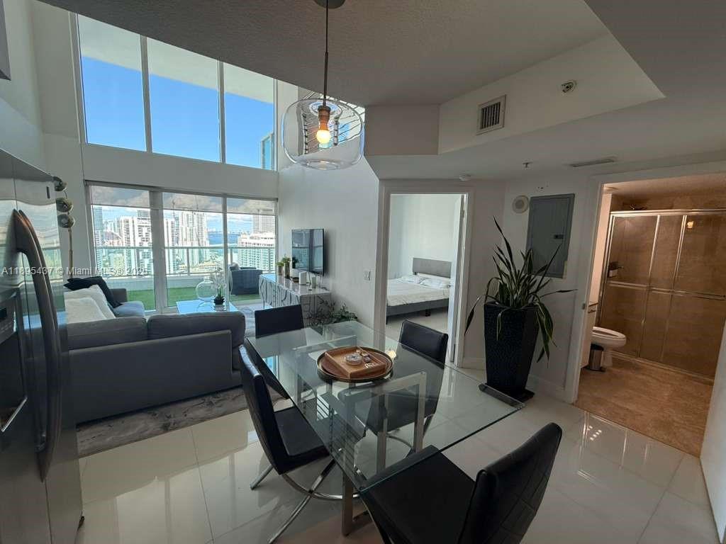 BRICKELL ON THE RIVER S T - Residential Lease