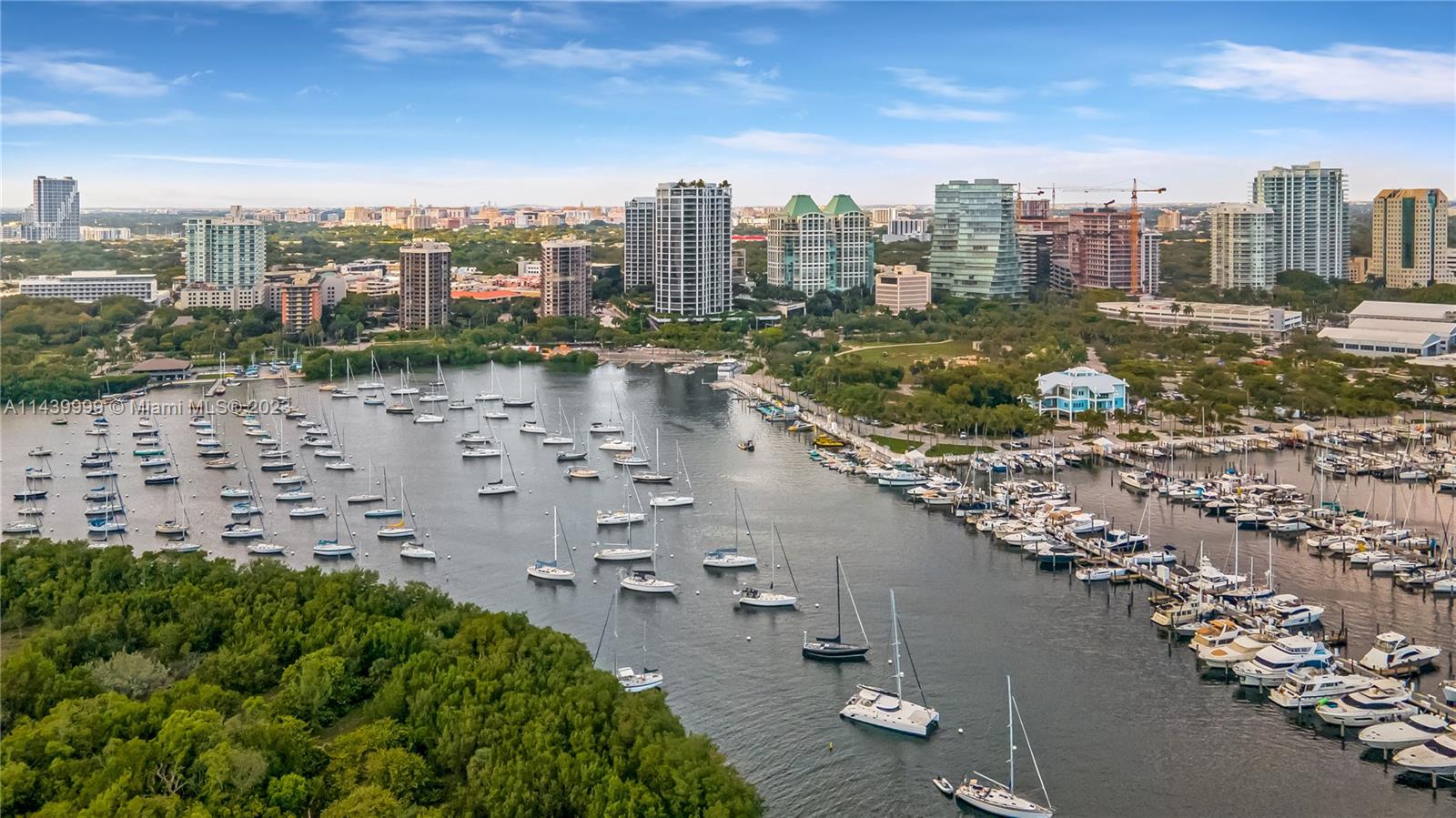YACHT HARBOUR - Residential