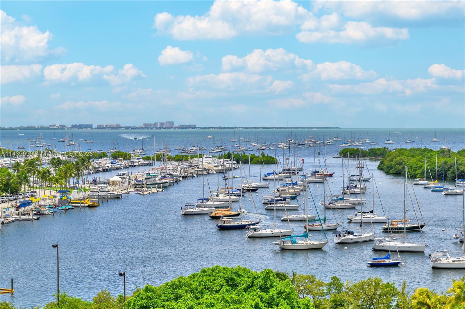 YACHT HARBOUR - Residential