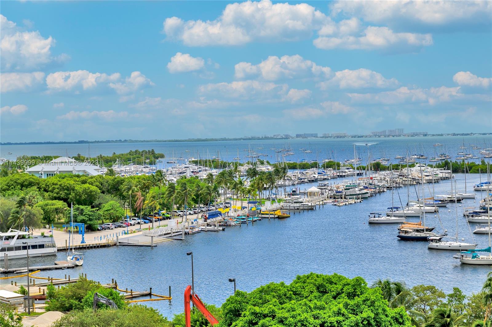 YACHT HARBOUR - Residential
