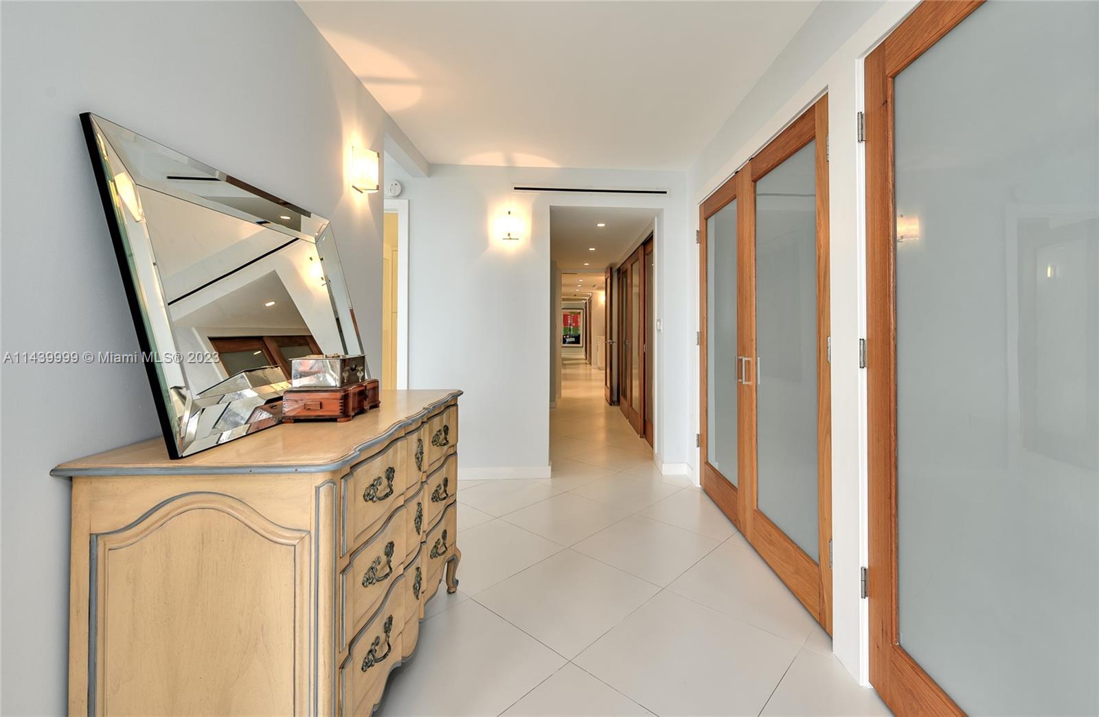 YACHT HARBOUR - Residential