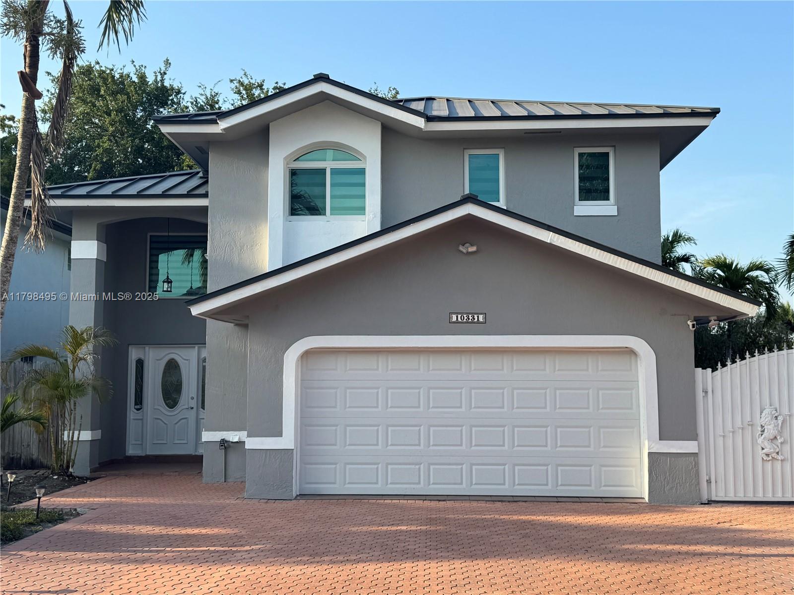 10331 Sw 20th Ter, Miami, Broward County, Florida - 4 Bedrooms  
4 Bathrooms - 