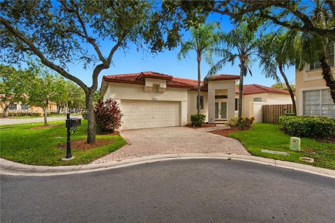 Photo of 16012 Opal Creek Dr, Weston, FL 33331 (MLS # A12093684)