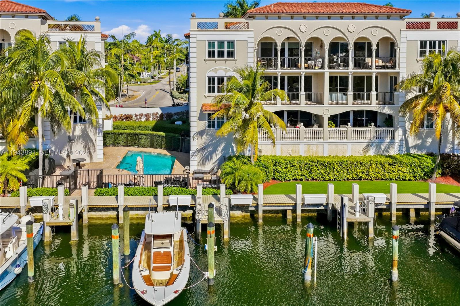 HEMINGWAY LANDINGS CONDO - Residential