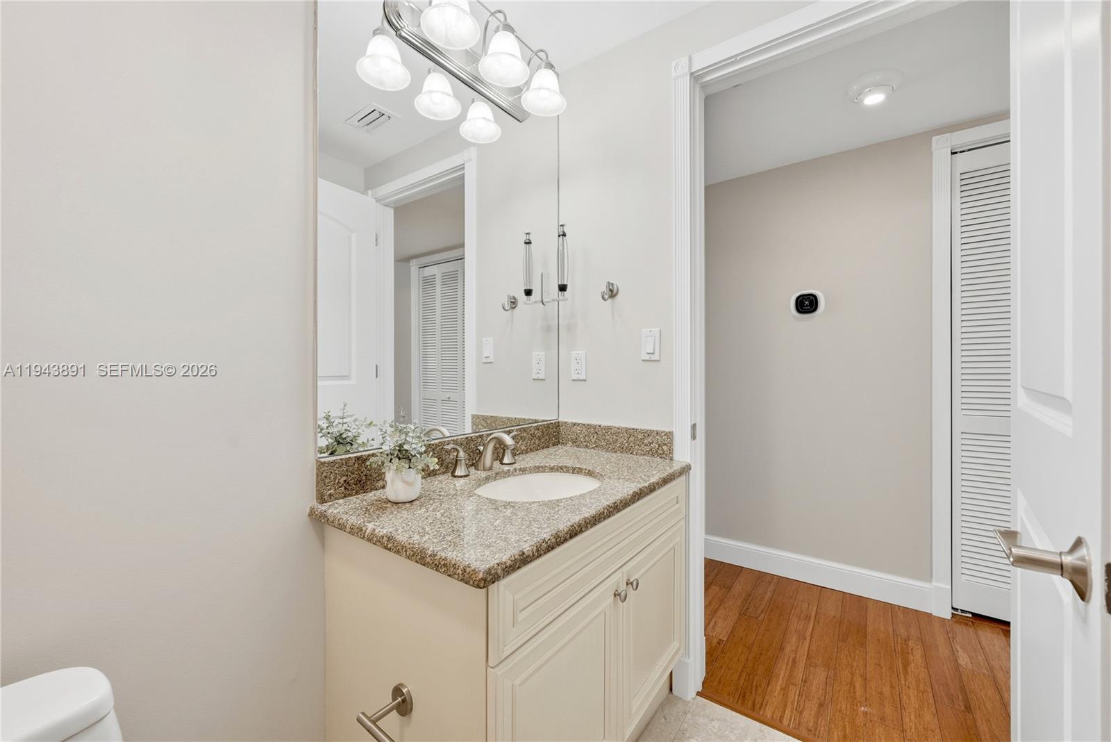 HEMINGWAY LANDINGS CONDO - Residential