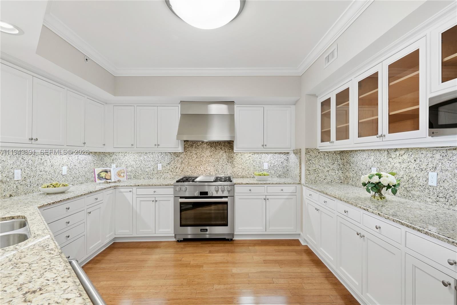 HEMINGWAY LANDINGS CONDO - Residential