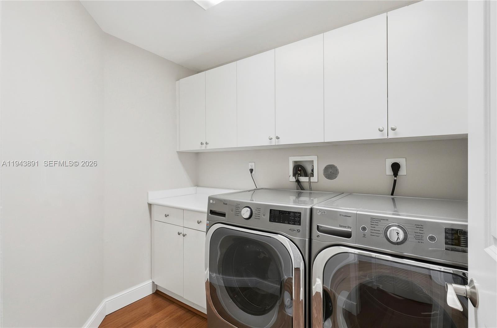 HEMINGWAY LANDINGS CONDO - Residential