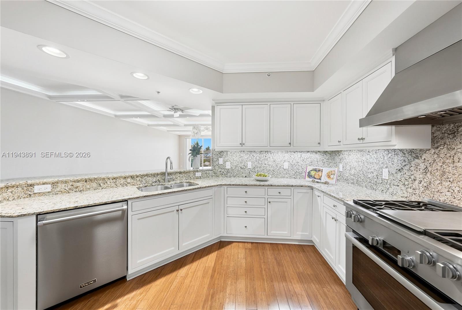 HEMINGWAY LANDINGS CONDO - Residential