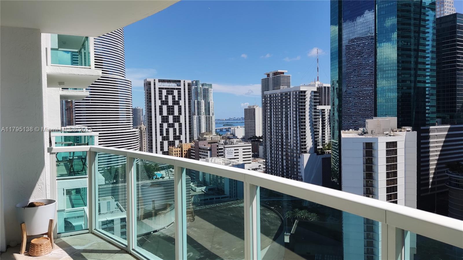 Rental Property at 31 Se 5th St 3006, Miami, Broward County, Florida - Bedrooms: 1 
Bathrooms: 2  - $3,100 MO.