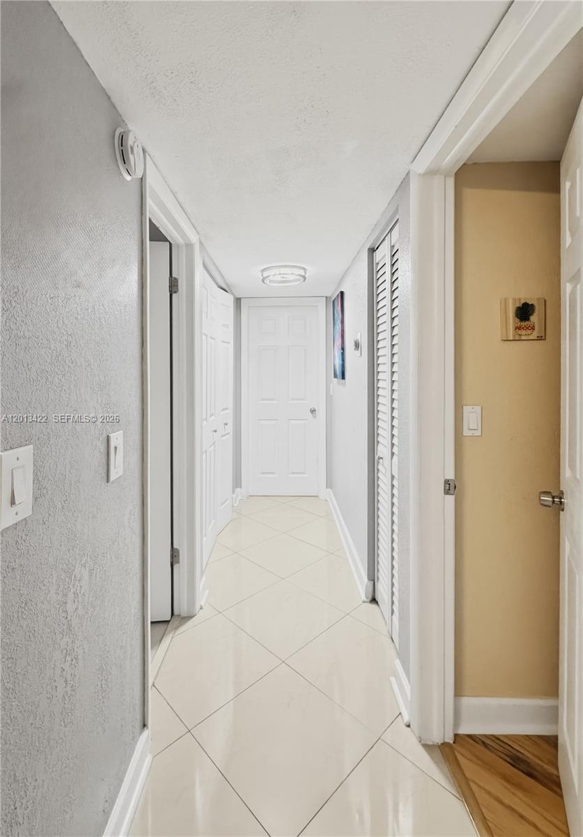 LAURELS AT MARGATE CONDO - Residential