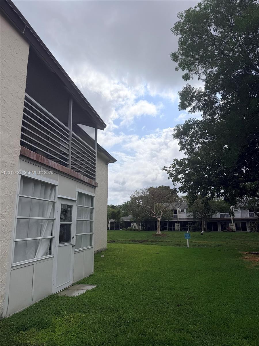 LAURELS AT MARGATE CONDO - Residential