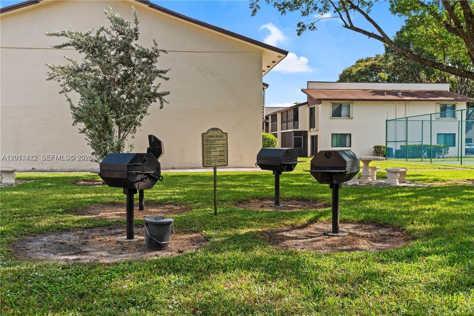 LAURELS AT MARGATE CONDO - Residential