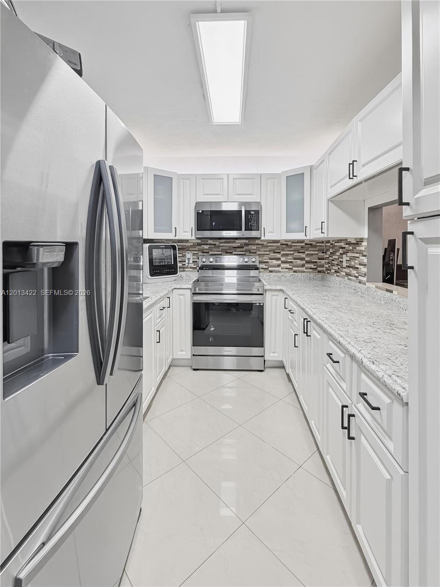 406 N Laurel Dr 207