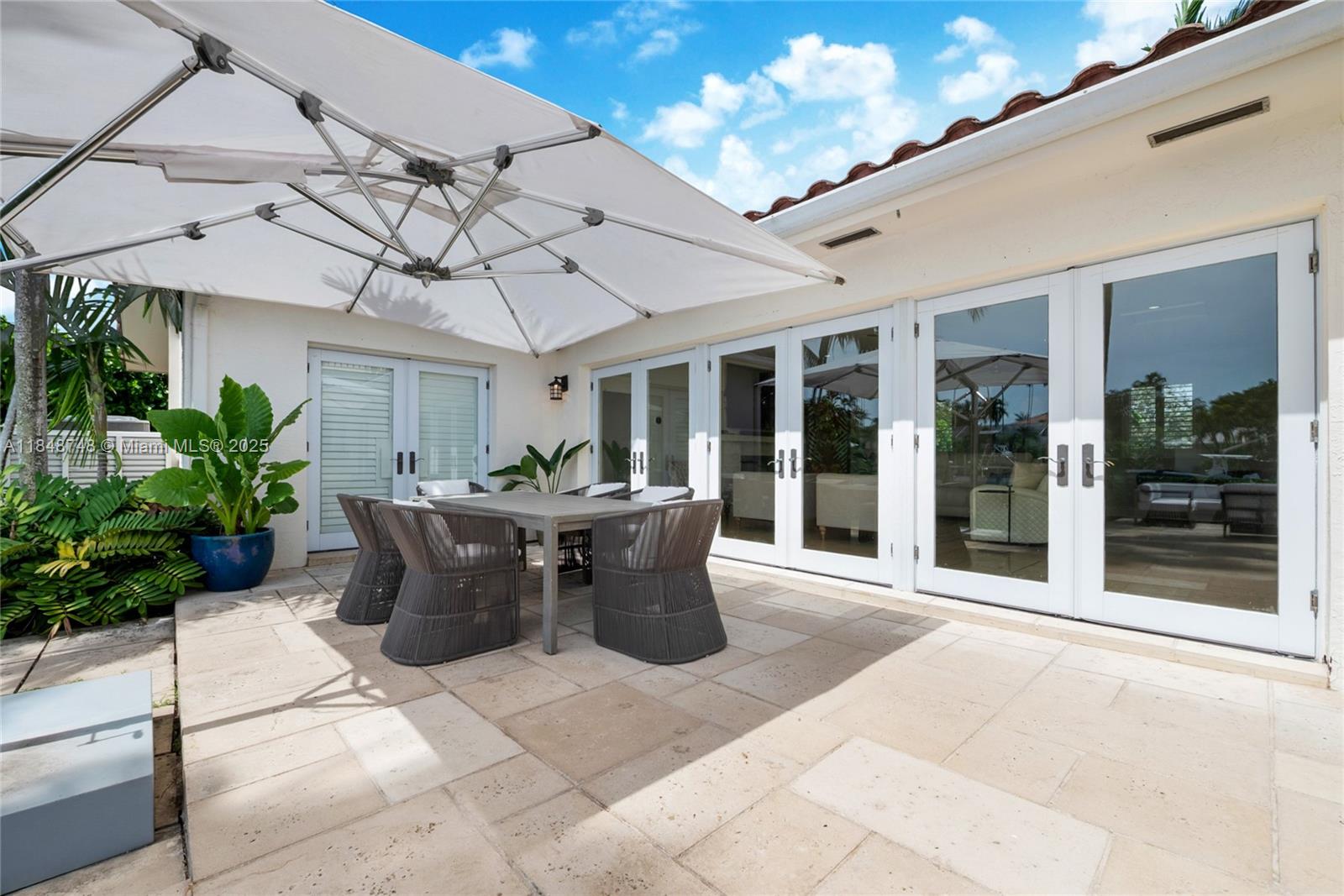 CORAL BAY SEC D - Residential Lease