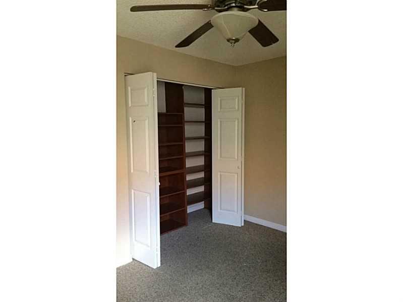 CORAL SPRINGS LAKES 68-12 - Residential