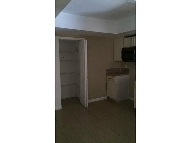 CORAL SPRINGS LAKES 68-12 - Residential